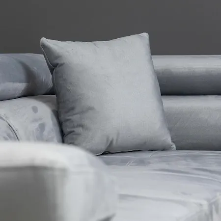 One-bedroom With Parking, & Gym In By Renters * 자코파네