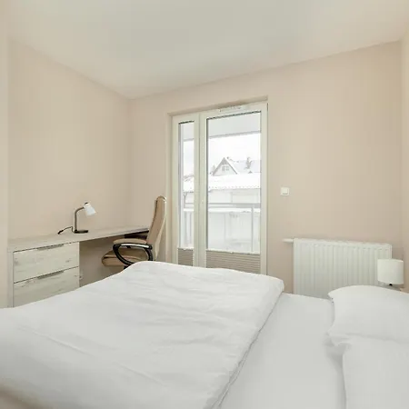아파트호텔 One-bedroom With Parking, & Gym In By Renters *