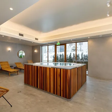 One-bedroom With Parking, & Gym In By Renters *