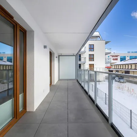 아파트호텔 One-bedroom With Parking, & Gym In By Renters *