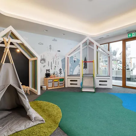 One-bedroom With Parking, & Gym In By Renters 아파트호텔 *